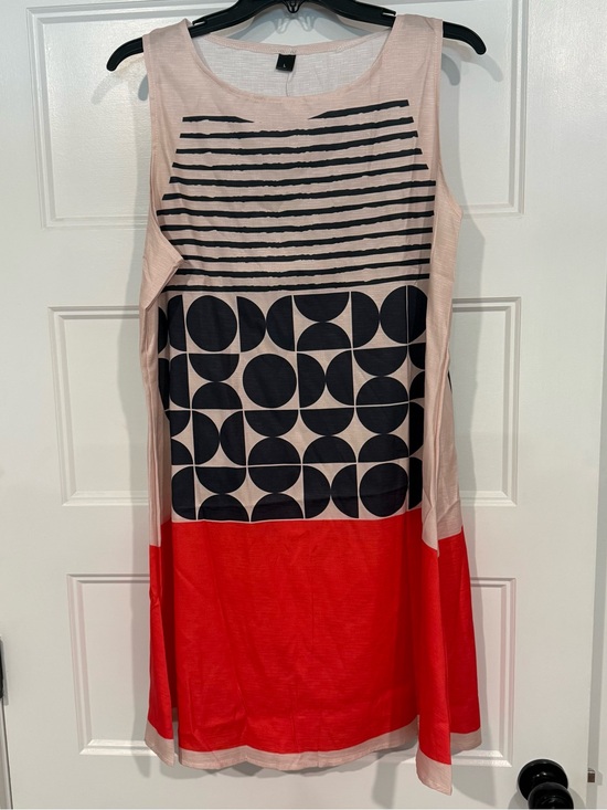 Dresses & Skirts - Sleeveless Geometric Block Print Dress in Blush Pink and Red